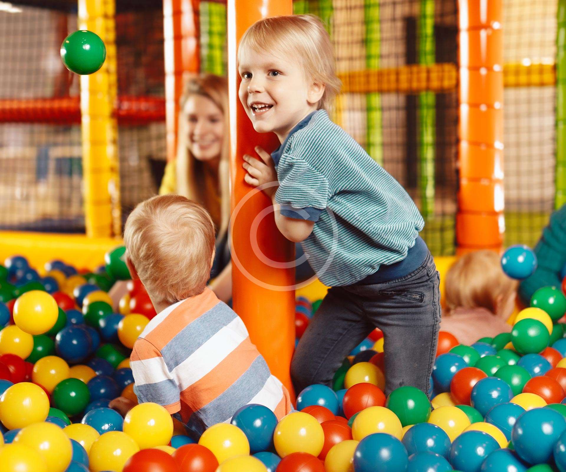 home4-image3-copyright