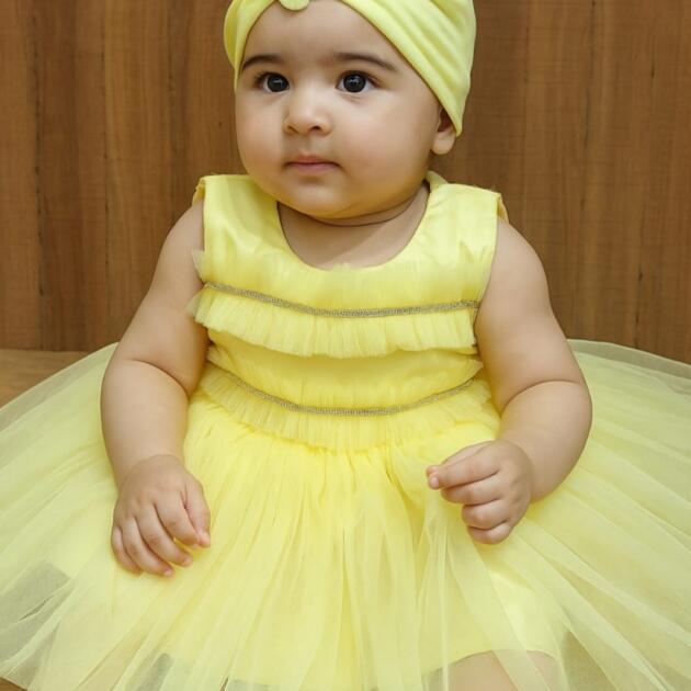 DeeVee Creations New Baby Girl's Soft Net Frock with Ruffle Applique & FREE Set of Matching Socks and Hat